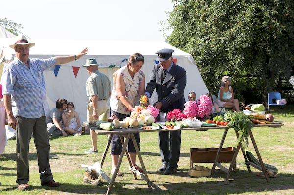 Victory - Auctioning veggies.jpg - Auctioning the Vegetables